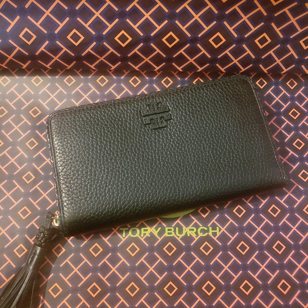 Tory Burch Taylor Zip Continental Wallet
